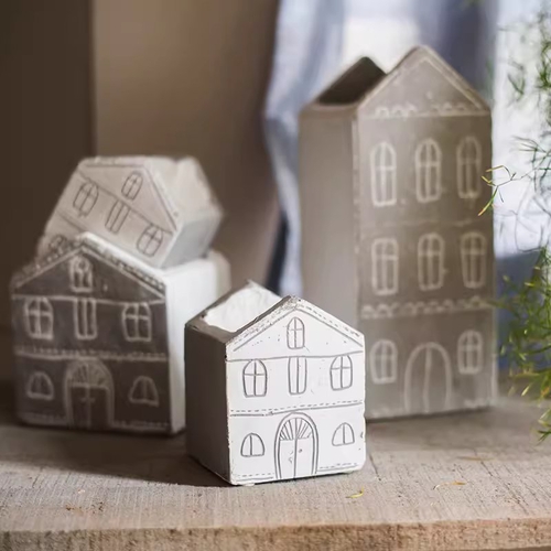 Minimalist TinyHome Clay Planters - Stylish & Durable Design