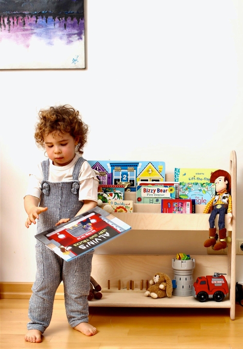 Large Wooden Montessori Bookshelf for Kids
