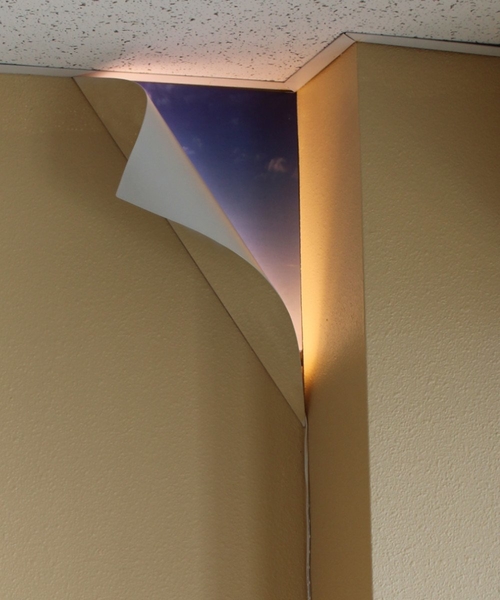 18"H Big Reveal LED Corner Light with Curved Metal Design