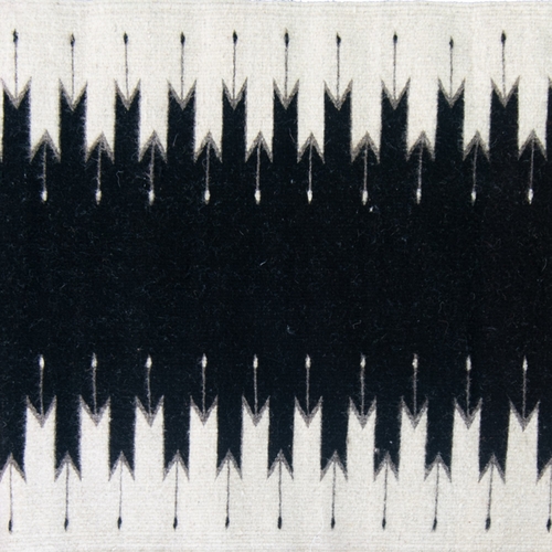 Beleroó Handmade Southwestern Style Rug - Lightning Pattern