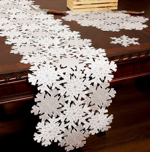 XD10816 Shimmer Snowflake Placemats, 14"x20", Set of 4